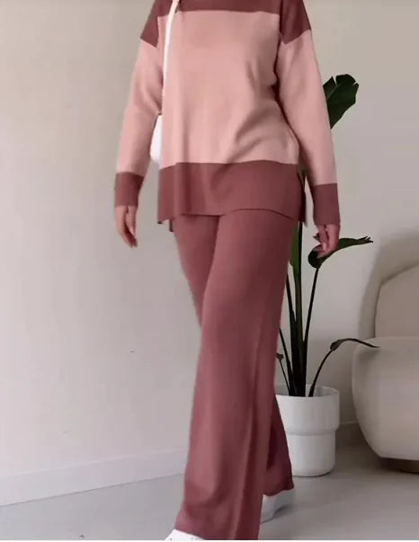 Ensemble de Mode avec Haut à Assortiment de Couleurs et Pantalons Large pour Femmes